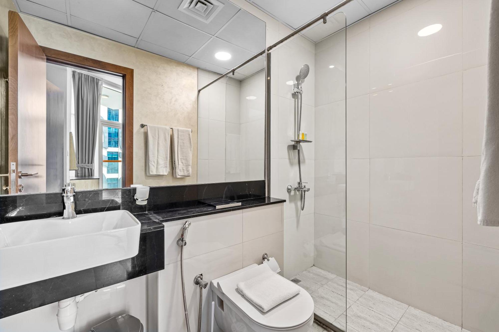 Unlock Waters Edge Apartamento Dubai Exterior foto